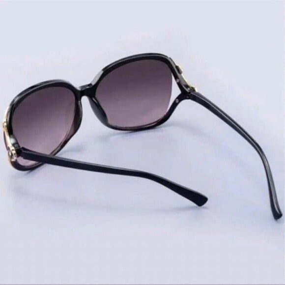 Black & Gold Floral Oversized Sunglasses Nwt - Picture 4 of 4